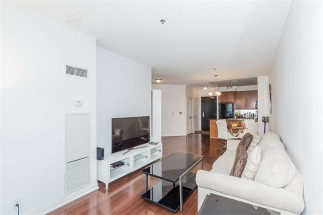 202 - 90 Absolute Ave, Condo with 2 bedrooms, 1 bathrooms and 1 parking in Mississauga ON | Image 11