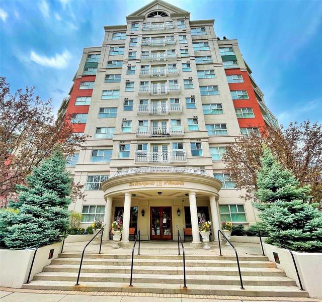 820 - 18 Concorde Pl, Condo with 1 bedrooms, 1 bathrooms and 1 parking in Toronto ON | Image 1