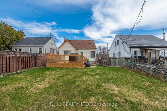 667 Donegal St, House detached with 4 bedrooms, 2 bathrooms and 3 parking in Peterborough ON | Image 31