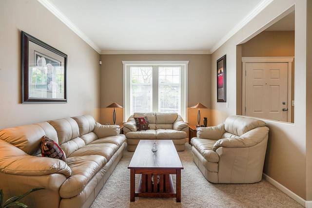 18981 71a Avenue, House detached with 4 bedrooms, 4 bathrooms and 3 parking in Surrey BC | Image 3