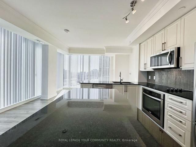 1202a - 9608 Yonge St, Condo with 2 bedrooms, 2 bathrooms and 1 parking in Richmond Hill ON | Image 9