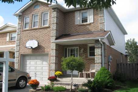 874 Castlegrove Ave, House detached with 3 bedrooms, 2 bathrooms and 2 parking in Oshawa ON | Image 1