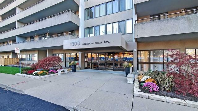 508 - 1300 Mississauga Valley Blvd, Condo with 3 bedrooms, 2 bathrooms and 1 parking in Mississauga ON | Image 12