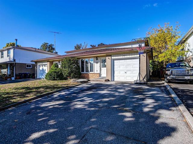 597 Tedwyn Dr, House semidetached with 3 bedrooms, 3 bathrooms and 3 parking in Mississauga ON | Image 12