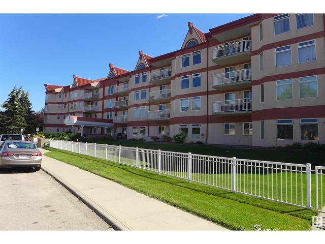 313 - 2011 137 Av Nw, Condo with 2 bedrooms, 1 bathrooms and 1 parking in Edmonton AB | Image 1