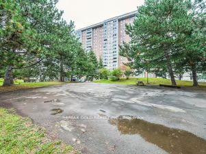 1604 - 25 Kensington Rd, Condo with 2 bedrooms, 1 bathrooms and 1 parking in Brampton ON | Image 40