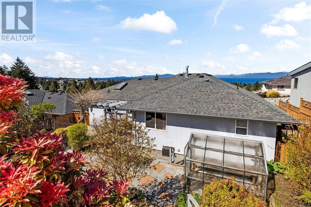 5393 Georgiaview Cres, House detached with 3 bedrooms, 3 bathrooms and 3 parking in Nanaimo BC | Image 38