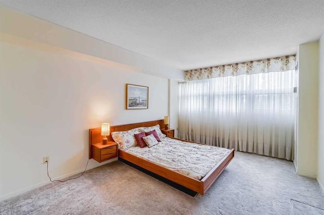 308 - 8 Lisa St, Condo with 2 bedrooms, 2 bathrooms and 1 parking in Brampton ON | Image 13