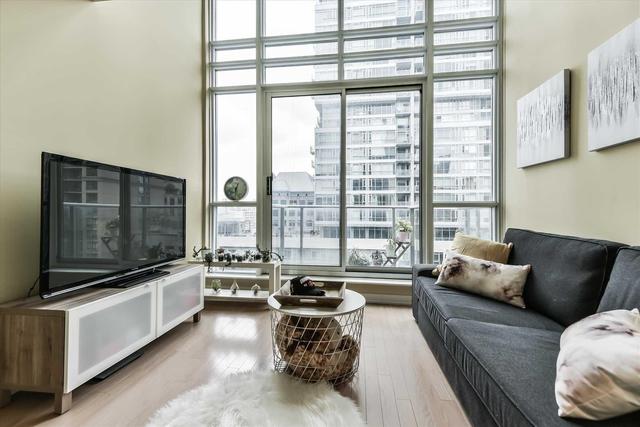 Lph14 - 21 Nelson St, Condo with 1 bedrooms, 2 bathrooms and 2 parking in Toronto ON | Image 4