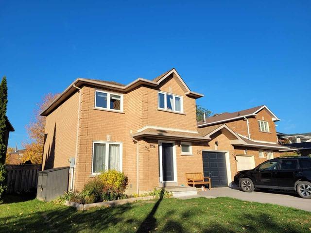 1116 Swinbourne Dr, House detached with 3 bedrooms, 3 bathrooms and 2 parking in Mississauga ON | Image 1
