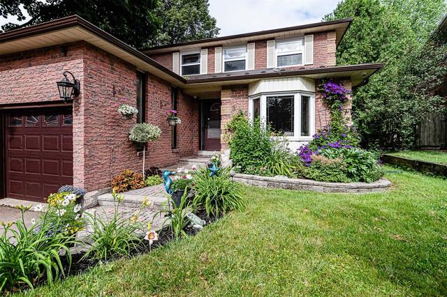 384 Ellesmere Crt, House detached with 4 bedrooms, 4 bathrooms and 6 parking in Oshawa ON | Image 12