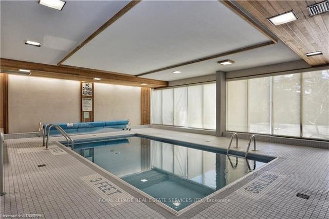 201 - 20 Speers Rd, Condo with 3 bedrooms, 2 bathrooms and 1 parking in Oakville ON | Image 11