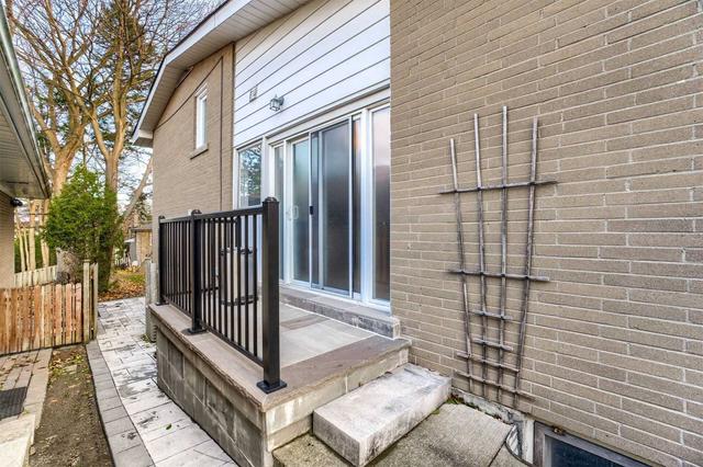 43 Burbank Dr, House detached with 4 bedrooms, 3 bathrooms and 6 parking in Toronto ON | Image 31