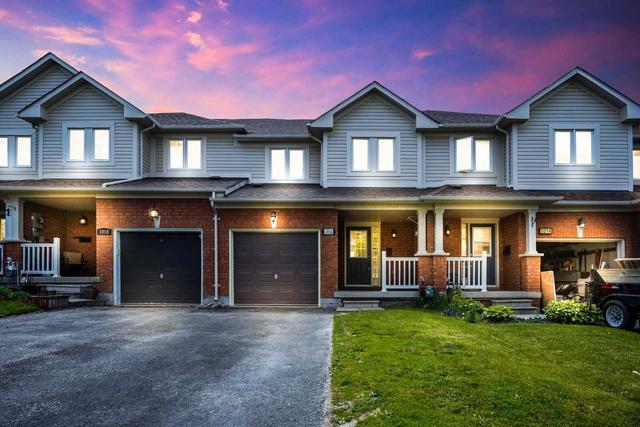 1016 Southport Dr, House attached with 3 bedrooms, 3 bathrooms and 3 parking in Oshawa ON | Image 1