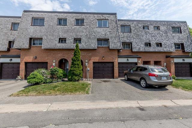 32 Briar Path, Townhouse with 3 bedrooms, 3 bathrooms and 2 parking in Brampton ON | Image 12