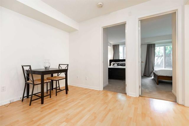 th608 - 15 Laidlaw St, Townhouse with 2 bedrooms, 1 bathrooms and 1 parking in Toronto ON | Image 8