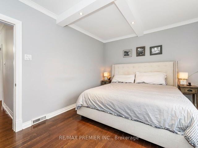 337 Saint Johns Rd, House semidetached with 3 bedrooms, 2 bathrooms and 2 parking in Toronto ON | Image 10