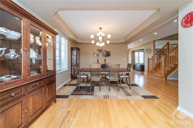 828 Kilbirnie Drive, House detached with 4 bedrooms, 4 bathrooms and 4 parking in Ottawa ON | Image 5