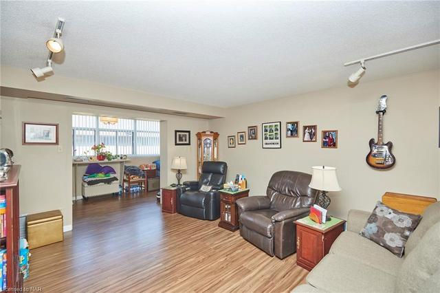 208 - 276 Oakdale Avenue, House attached with 2 bedrooms, 1 bathrooms and 1 parking in St. Catharines ON | Image 11