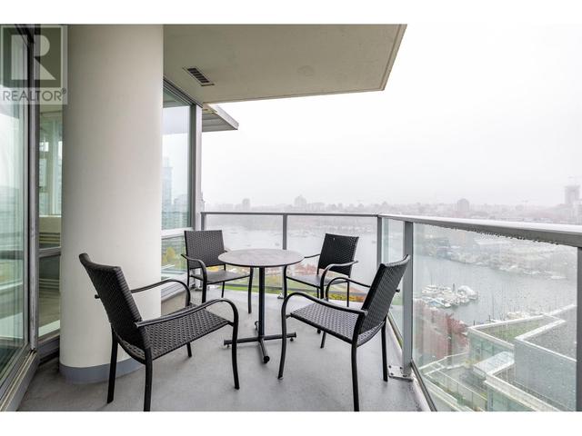 1702 - 638 Beach Crescent, Condo with 2 bedrooms, 2 bathrooms and null parking in Vancouver BC | Image 6