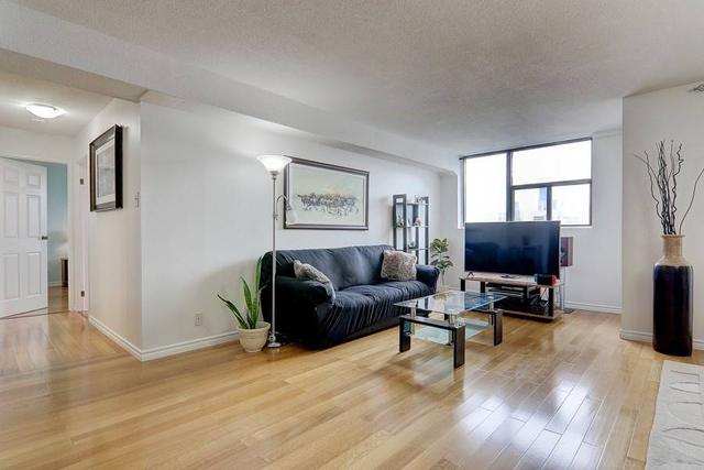 907 - 519 Dundas St W, Condo with 2 bedrooms, 2 bathrooms and 1 parking in Toronto ON | Image 3