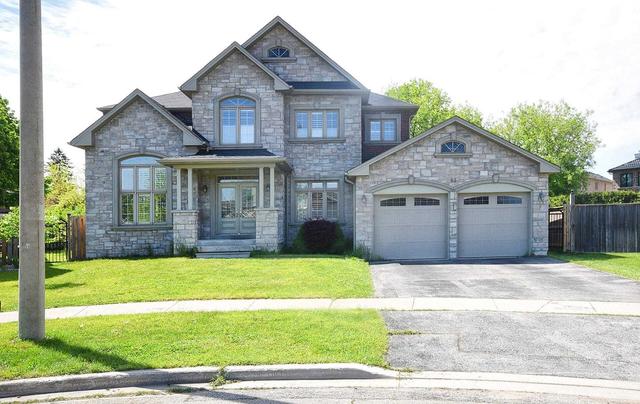 43 Devonridge Cres, House detached with 5 bedrooms, 4 bathrooms and 5 parking in Toronto ON | Card Image