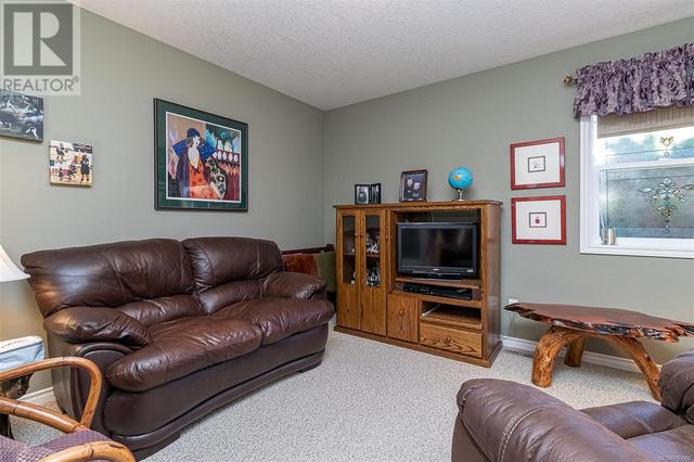 4066 Magnolia Dr, House other with 2 bedrooms, 2 bathrooms and 2 parking in Nanaimo BC | Image 37