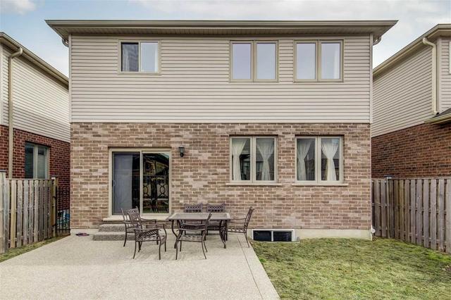 106 Eden Oak Tr, House detached with 3 bedrooms, 3 bathrooms and 4 parking in Kitchener ON | Image 24