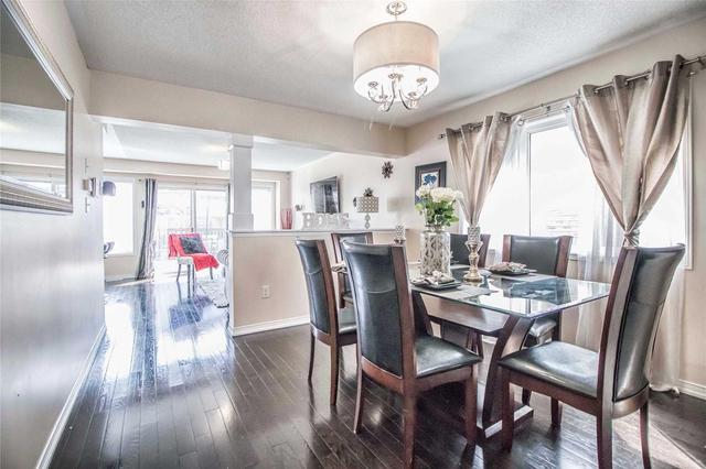 39 Lloydminster Ave, House detached with 4 bedrooms, 3 bathrooms and 1 parking in Ajax ON | Image 4