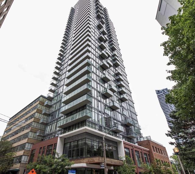 3302 - 75 St Nicholas St, Condo with 2 bedrooms, 2 bathrooms and 1 parking in Toronto ON | Image 1