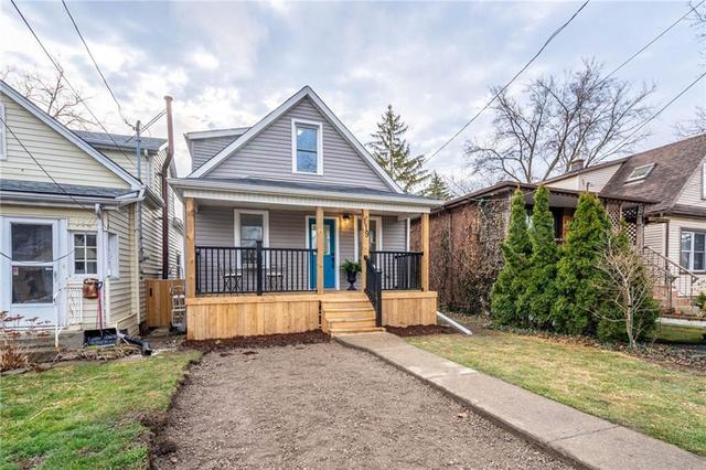 119 East 24th Street, House detached with 3 bedrooms, 2 bathrooms and 3 parking in Hamilton ON | Image 2
