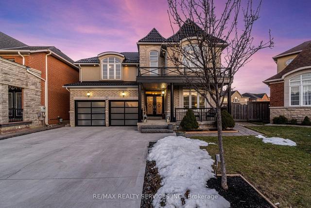 26 Regis Circ, House detached with 4 bedrooms, 4 bathrooms and 6 parking in Brampton ON | Image 1