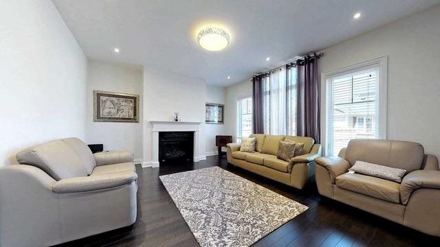 280 Symington Crt, House detached with 4 bedrooms, 4 bathrooms and 6 parking in Oshawa ON | Image 36