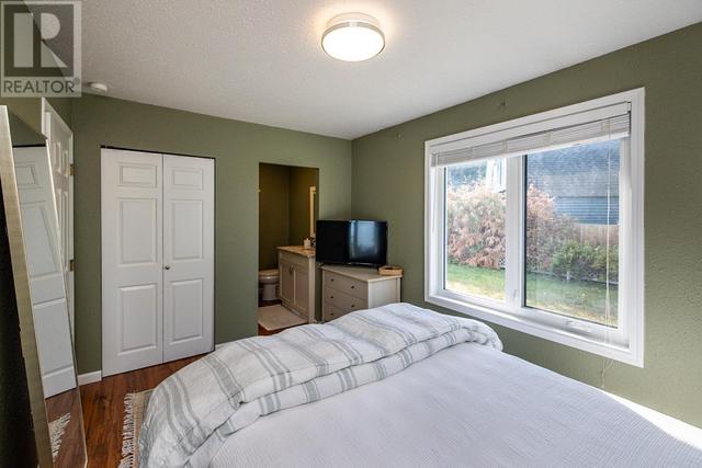 55680 Jardine Loop, House detached with 3 bedrooms, 2 bathrooms and null parking in Bulkley Nechako F BC | Image 23