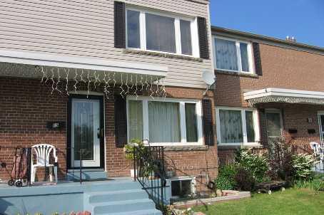 85 - 740 Kennedy Rd, House attached with 2 bedrooms, 2 bathrooms and 1 parking in Toronto ON | Image 1