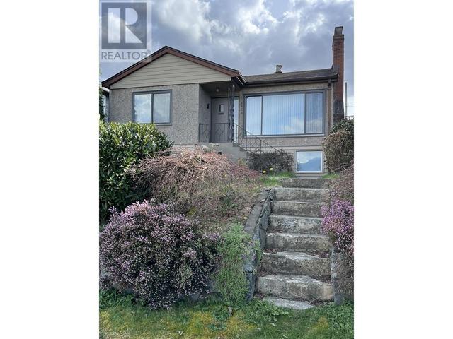 3970 Edinburgh Street, House detached with 2 bedrooms, 2 bathrooms and 2 parking in Burnaby BC | Image 6