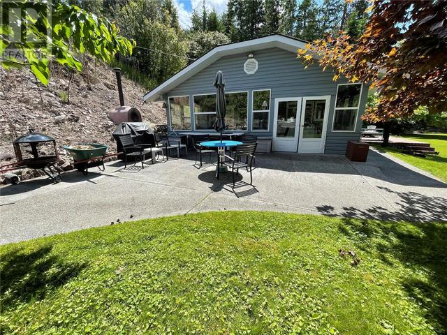 110 Russell Road, House detached with 2 bedrooms, 1 bathrooms and null parking in Vernon BC | Image 26