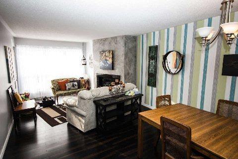 312 - 126 Bell Farm Rd, Condo with 3 bedrooms, 2 bathrooms and 1 parking in Barrie ON | Image 5
