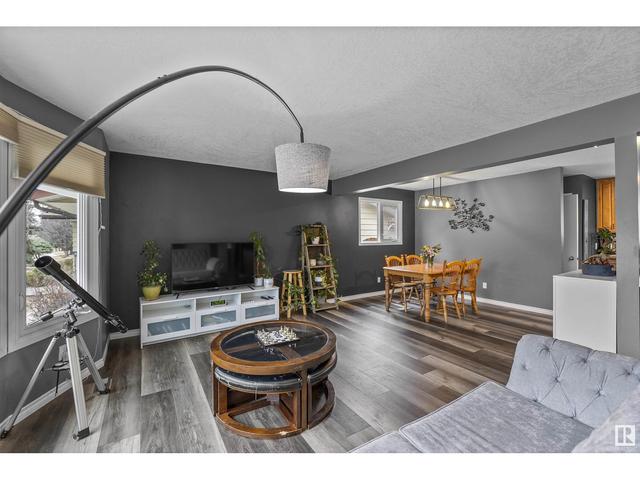 33 Miller Av, House detached with 3 bedrooms, 2 bathrooms and null parking in Spruce Grove AB | Image 6