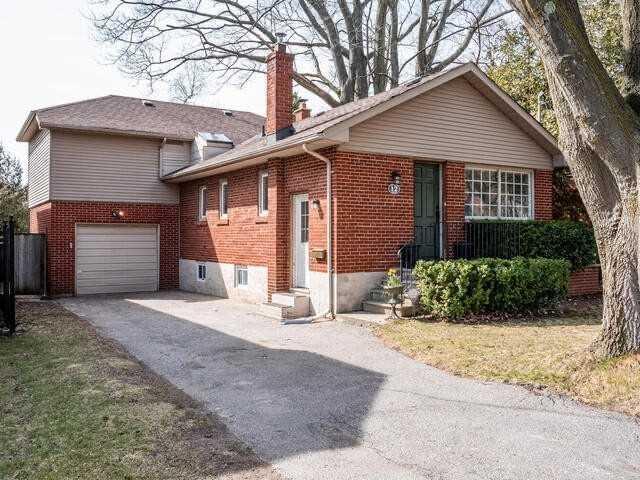 12 Minnacote Ave, House detached with 3 bedrooms, 3 bathrooms and 4 parking in Toronto ON | Card Image
