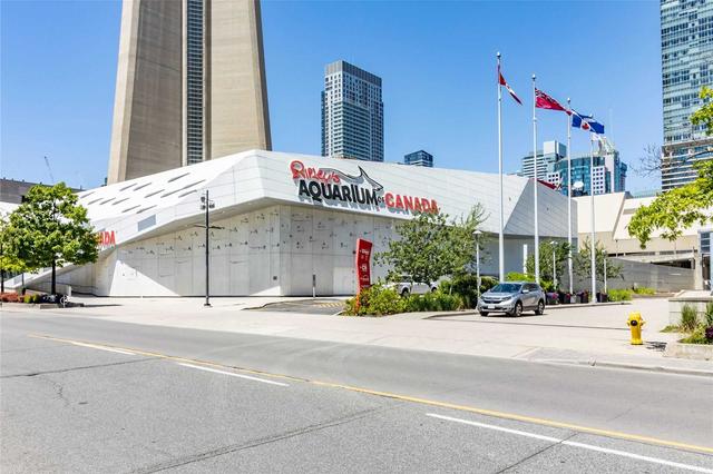 2010 - 19 Grand Trunk Cres, Condo with 2 bedrooms, 2 bathrooms and 1 parking in Toronto ON | Image 30