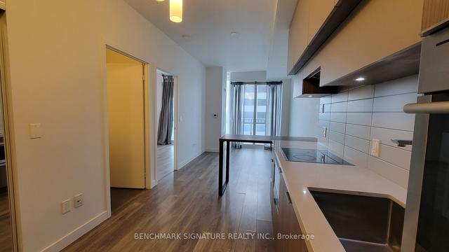 3003 - 8 Eglinton Ave E, Condo with 1 bedrooms, 1 bathrooms and 0 parking in Toronto ON | Image 5