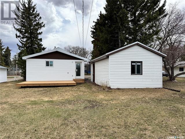 704 B Avenue E, House detached with 2 bedrooms, 1 bathrooms and null parking in Wynyard SK | Image 16