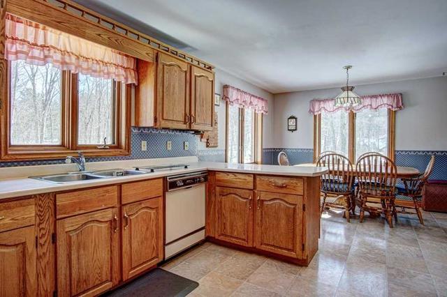 4 St Antoine Cres, House detached with 3 bedrooms, 4 bathrooms and 15 parking in Oro Medonte ON | Image 37