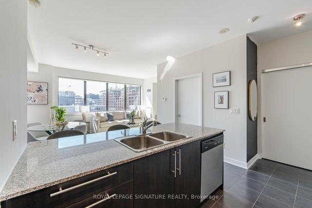 908 - 400 Wellington St W, Condo with 2 bedrooms, 2 bathrooms and 1 parking in Toronto ON | Image 5