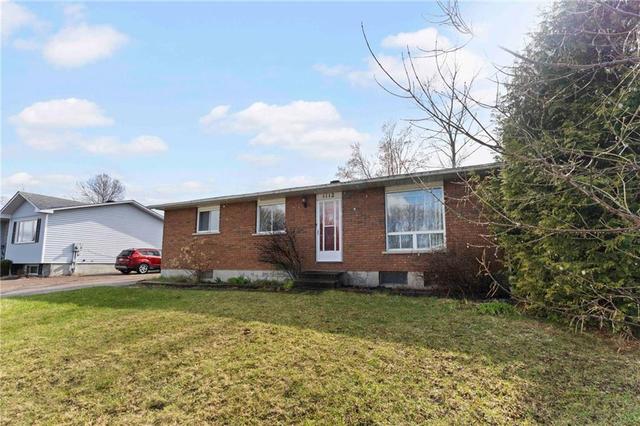 1112 Boundary Road W, House detached with 5 bedrooms, 2 bathrooms and 3 parking in Pembroke ON | Image 3