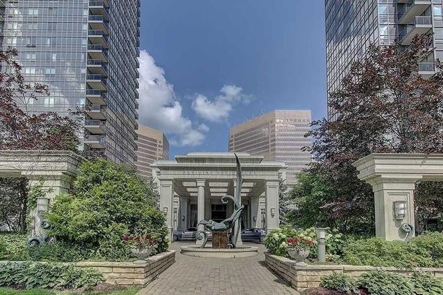 2414 - 15 Greenview Ave, Condo with 2 bedrooms, 2 bathrooms and 1 parking in Toronto ON | Image 10