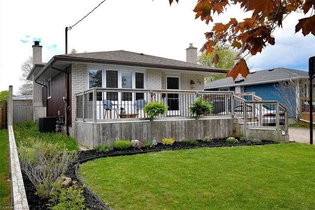 26 Huntley Cres, House detached with 3 bedrooms, 2 bathrooms and 5 parking in St. Catharines ON | Image 25