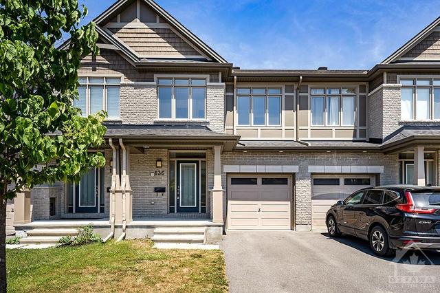 136 Hawkeswood Drive, Townhouse with 3 bedrooms, 3 bathrooms and 3 parking in Ottawa ON | Image 1