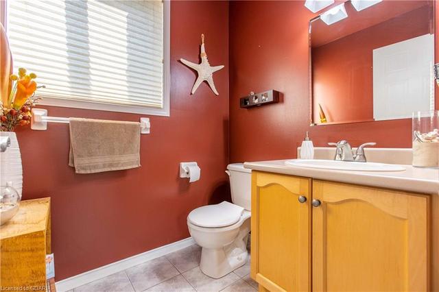 15 Ginger Court, House detached with 3 bedrooms, 1 bathrooms and 4 parking in Guelph ON | Image 12